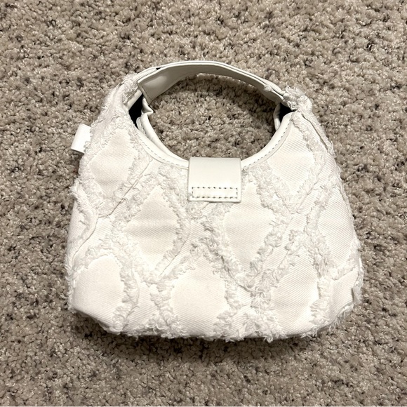 Small white handbag - Picture 2 of 6